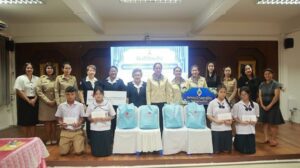 ให้การต้อนรับการตรวจเยี่ยมและติดตามเยาวชนที่ได้รับทุนจาก มูลนิธิร่วมจิตต์น้อมเกล้าฯเพื่อเยาวชน ในพระบรมราชินูปถัมภ์ ประจำปีการศึกษา ๒๕๖๙